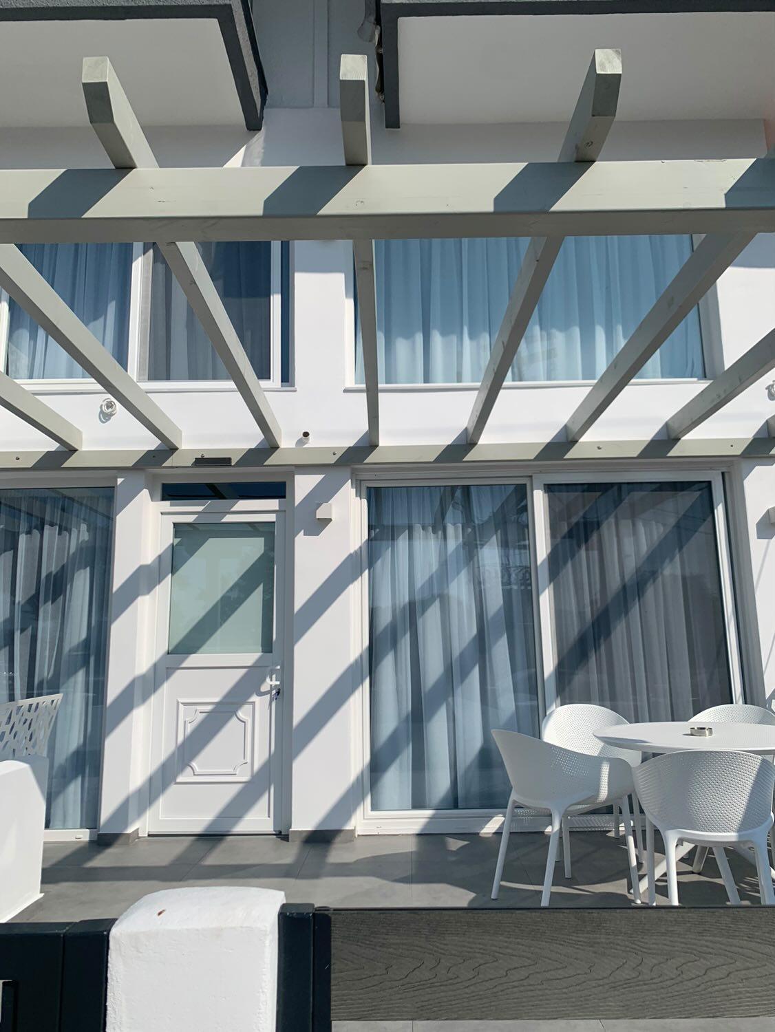 Ocean Blue Suites Jeriszósz Kültér fotó